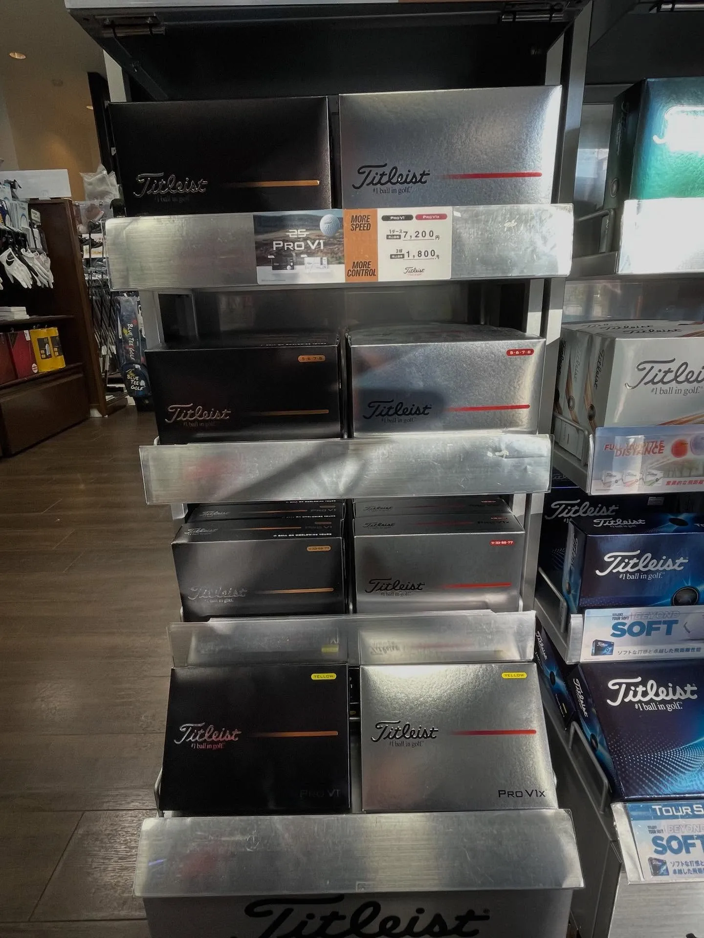 欠品していたタイトリストPROv1シリーズ入荷しました✨