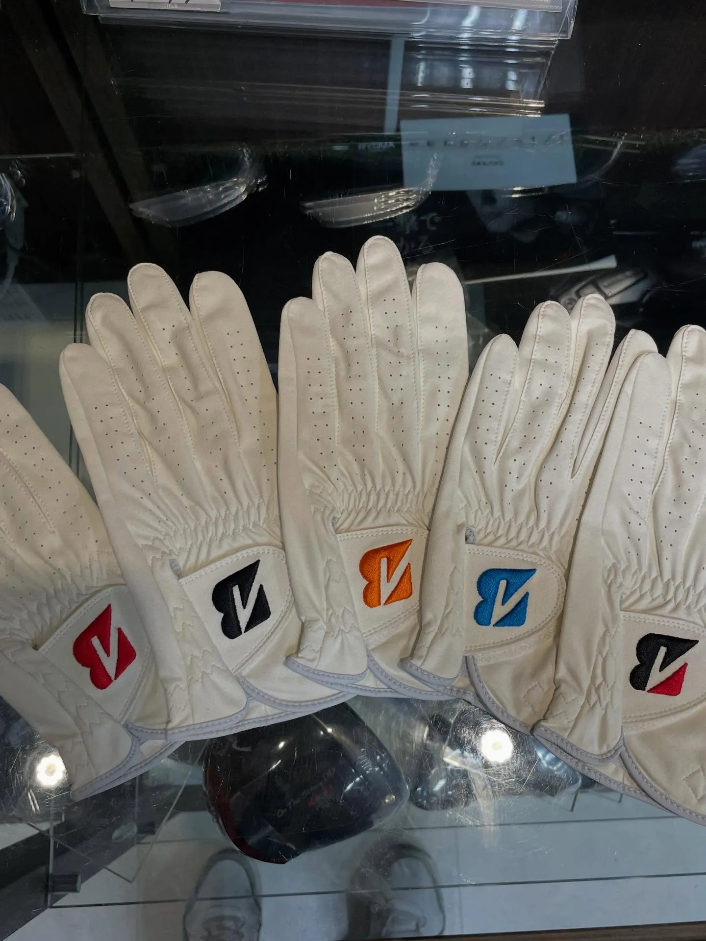 BRIDGESTONE TOUR GLOVEがマークダウンで...