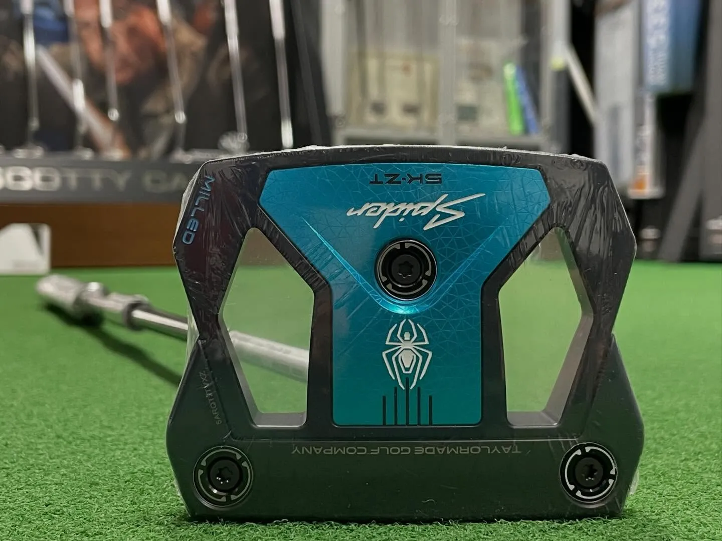 Spider ZT BLACK発売中✨