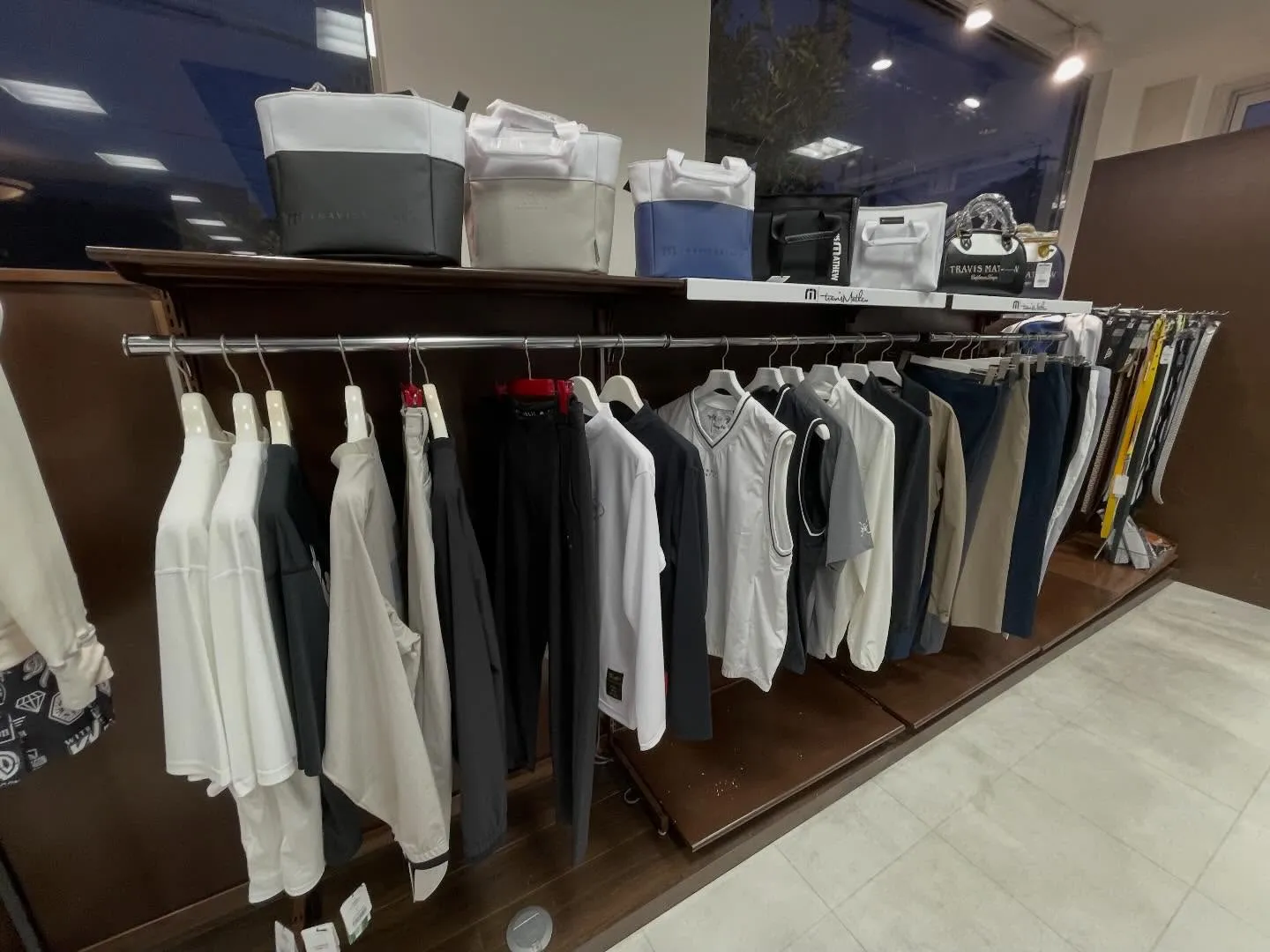 売り場のレイアウトを少し変更❗️