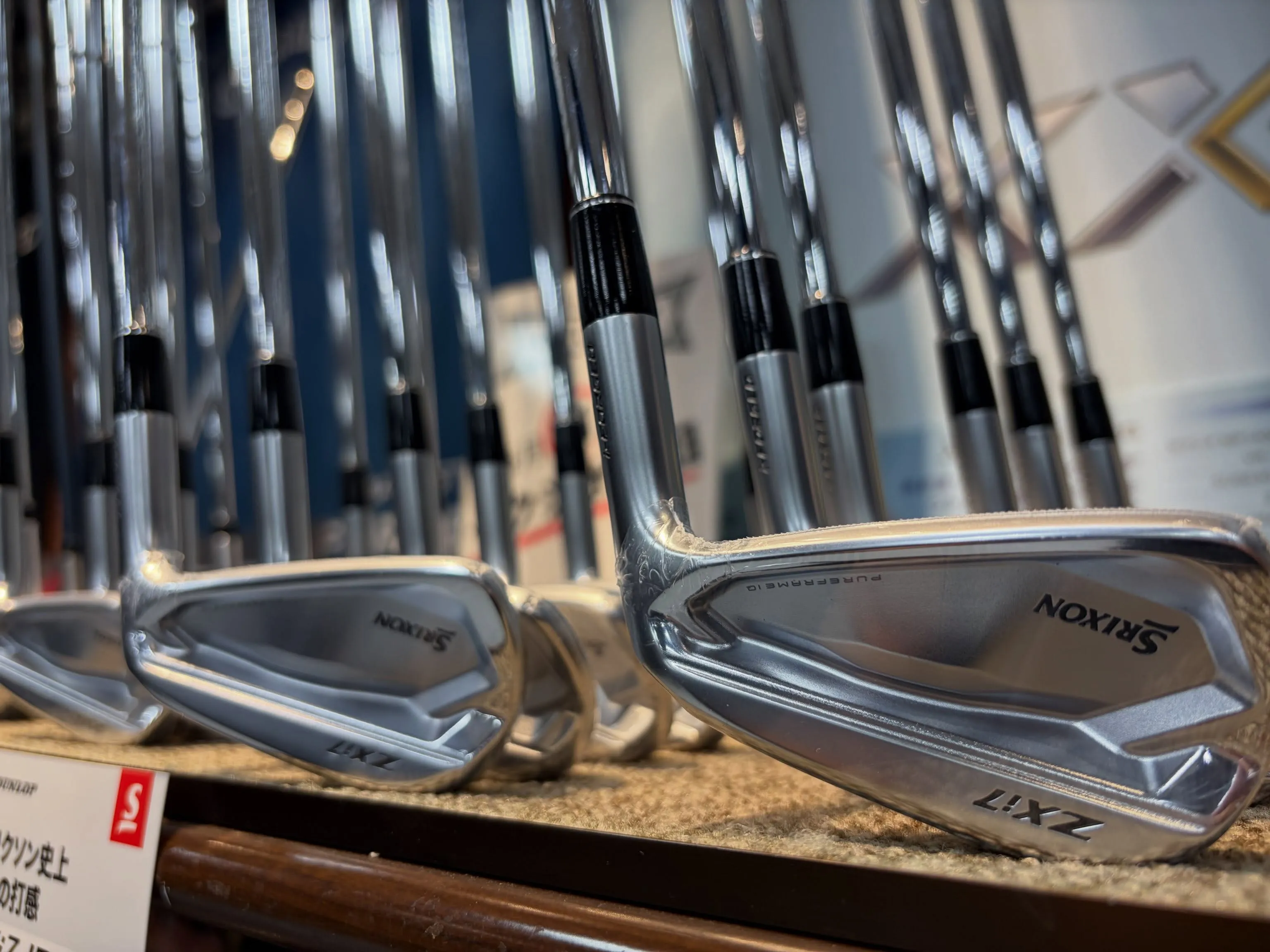 今月12日に発売したSRIXON ZXiシリーズ